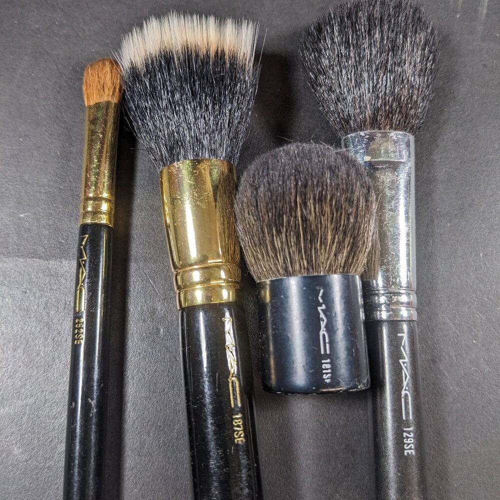 MAC lot of travel sized brushes